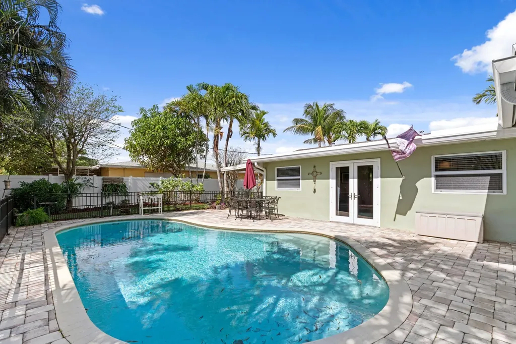 200 SW 5th Street Boca Raton FL 33432