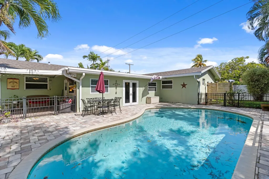 200 SW 5th Street Boca Raton FL 33432