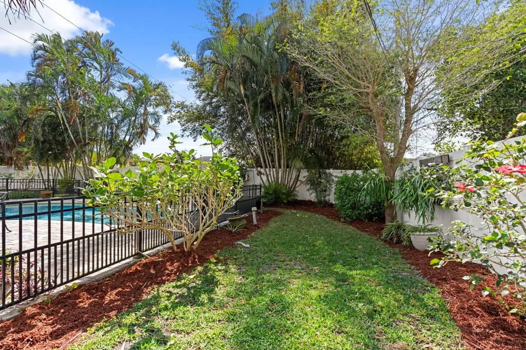 200 SW 5th Street Boca Raton FL 33432