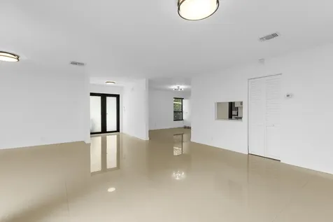 411 NW 65th Terrace Plantation FL 33317