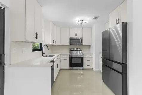 411 NW 65th Terrace Plantation FL 33317
