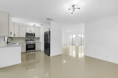 411 NW 65th Terrace Plantation FL 33317