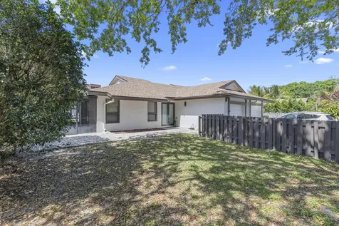 411 NW 65th Terrace Plantation FL 33317
