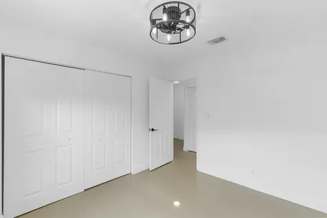 411 NW 65th Terrace Plantation FL 33317