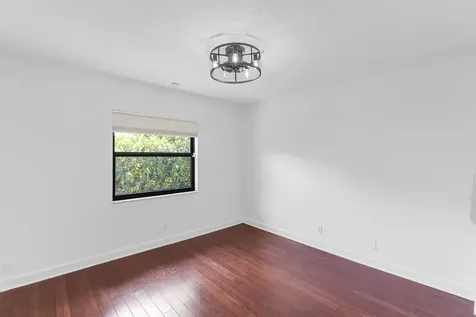 411 NW 65th Terrace Plantation FL 33317