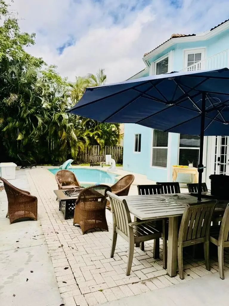 400 SW 15th Drive Boca Raton FL 33432