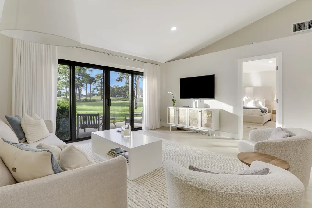 523 Club Drive Palm Beach Gardens FL 33418