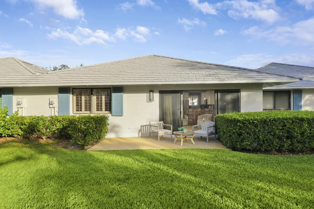 523 Club Drive Palm Beach Gardens FL 33418