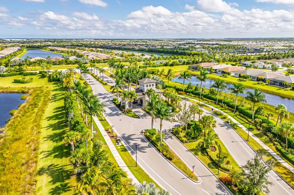 13541 SW Oceanus Boulevard Port St Lucie FL 34987