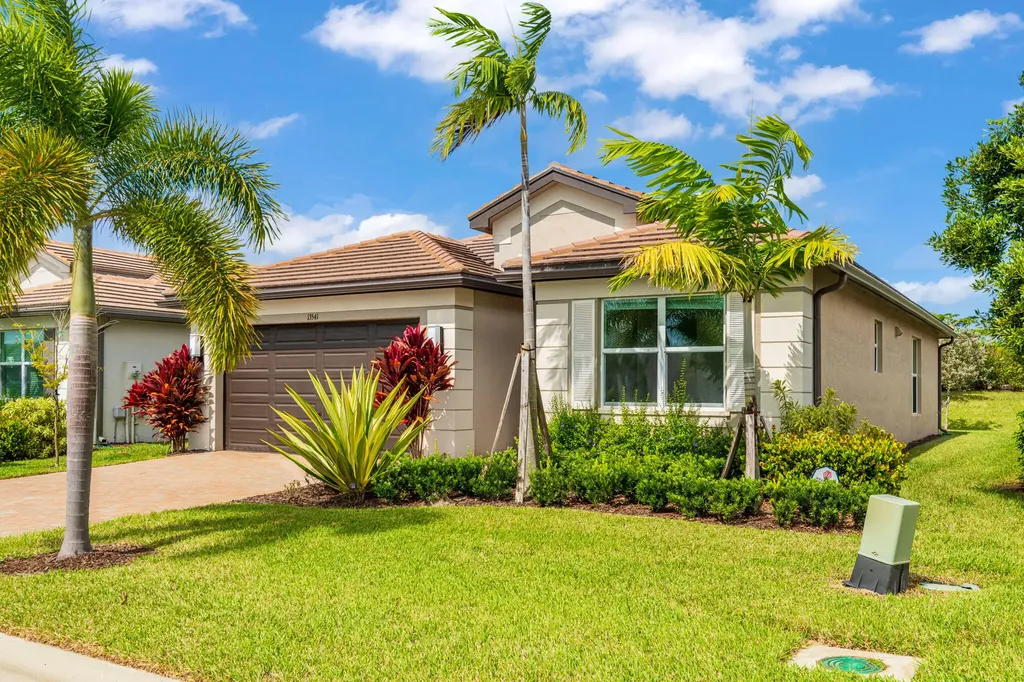13541 SW Oceanus Boulevard Port St Lucie FL 34987