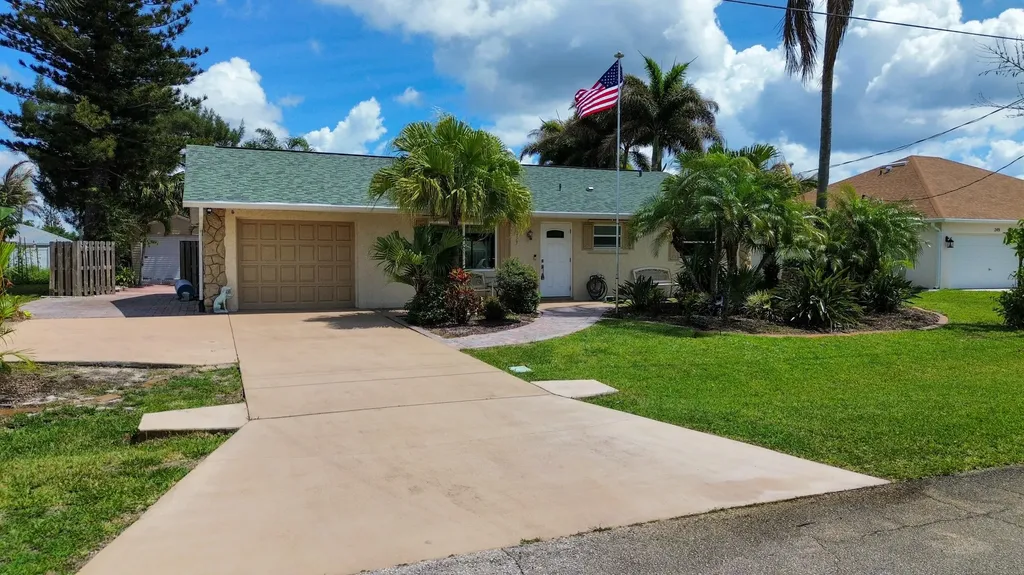 253 SW Chapman Avenue Port St Lucie FL 34984