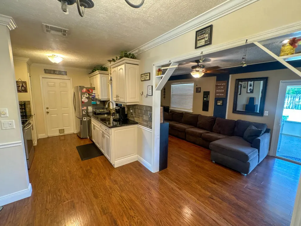 253 SW Chapman Avenue Port St Lucie FL 34984