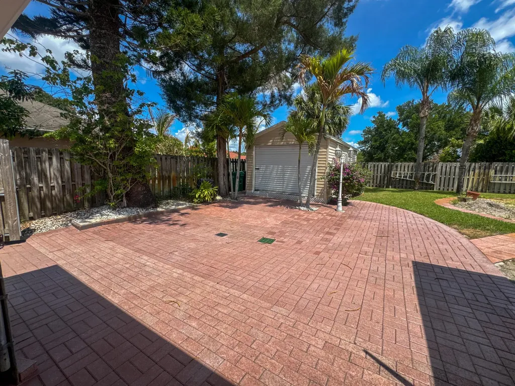 253 SW Chapman Avenue Port St Lucie FL 34984