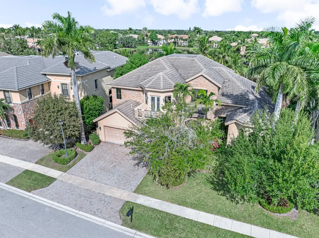 10513 Versailles Boulevard Wellington FL 33449