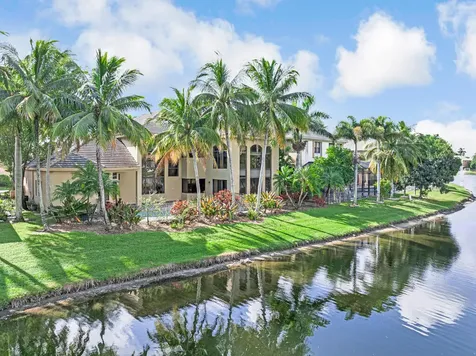 10513 Versailles Boulevard Wellington FL 33449