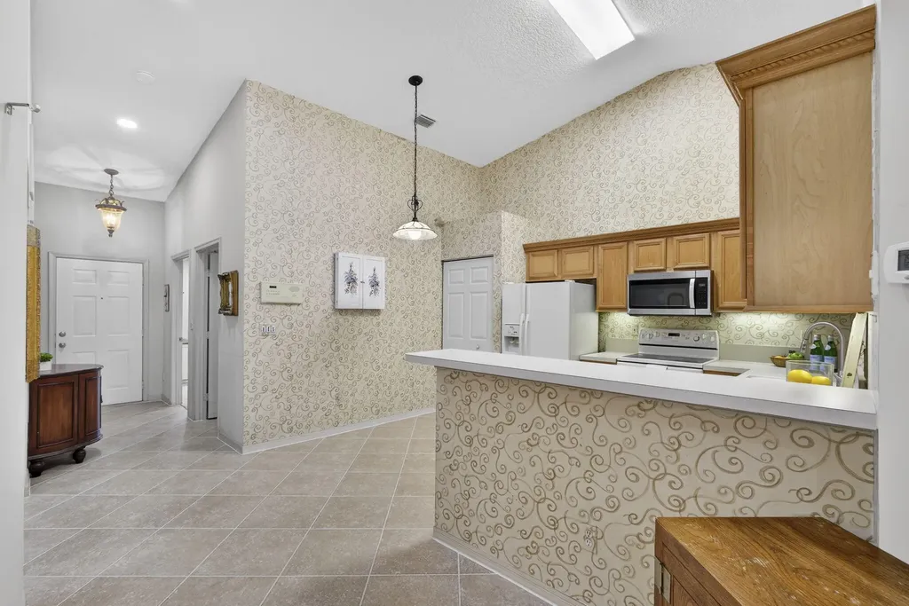 9386 Bridgeport Drive West Palm Beach FL 33411