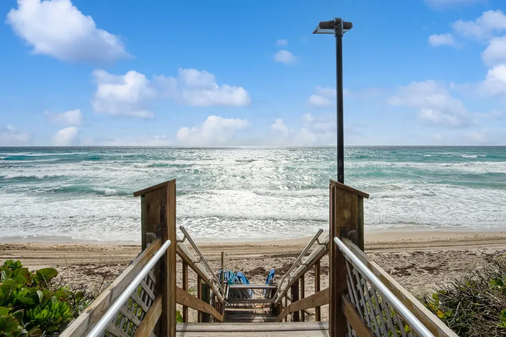 3200 S Ocean Boulevard Palm Beach FL 33480