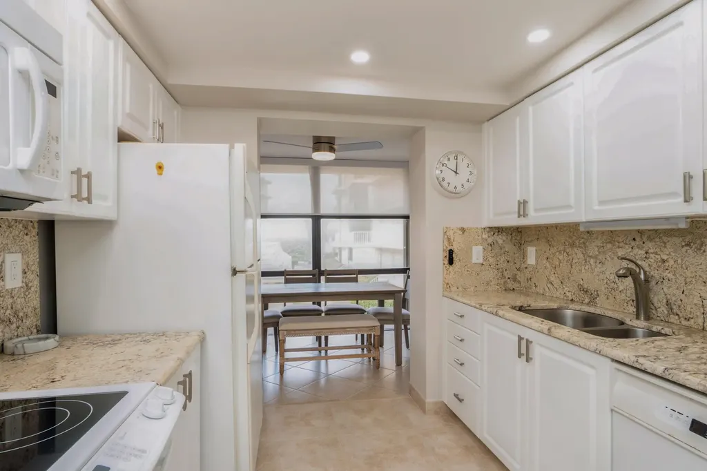 3200 S Ocean Boulevard Palm Beach FL 33480