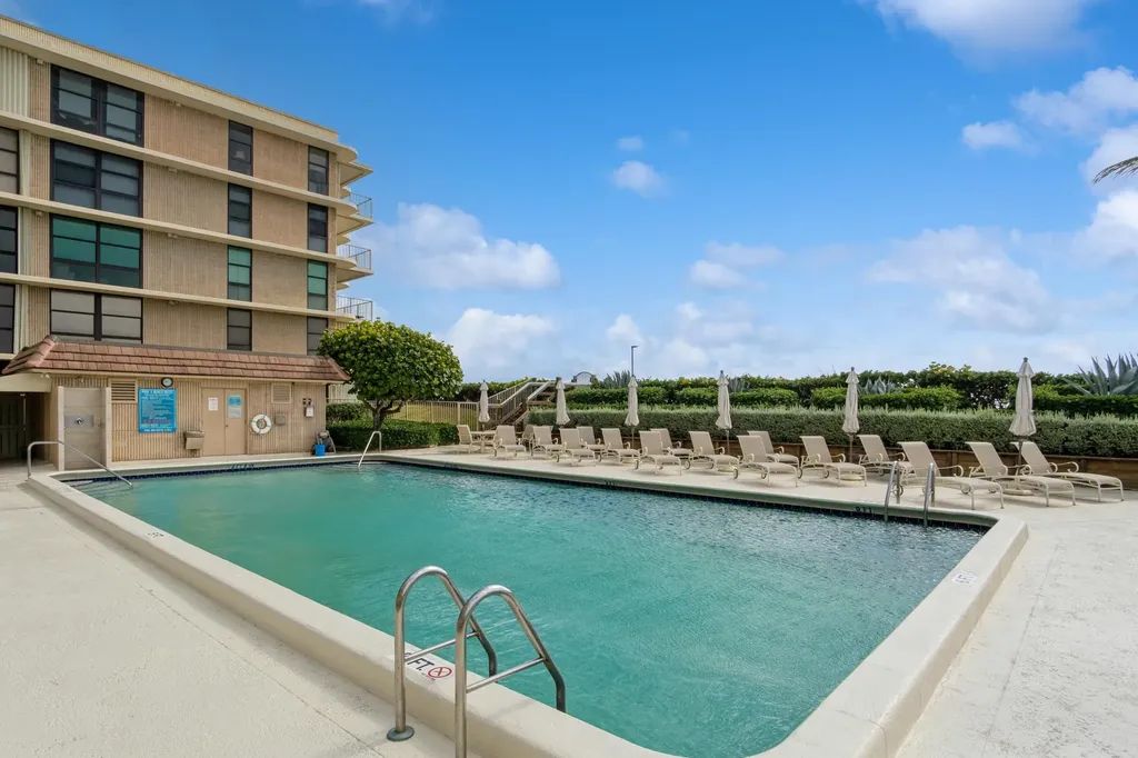 3200 S Ocean Boulevard Palm Beach FL 33480