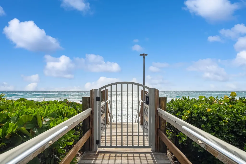 3200 S Ocean Boulevard Palm Beach FL 33480