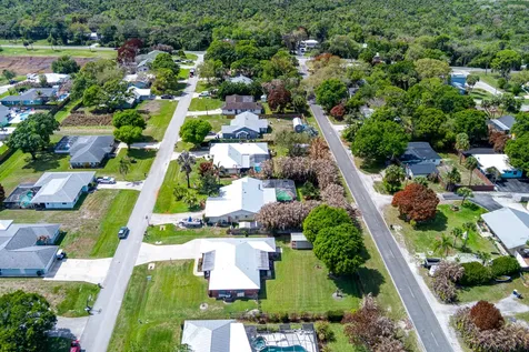 1004 Egret Avenue Fort Pierce FL 34982