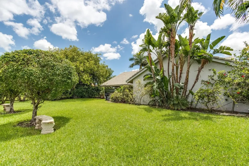 6448 Blue Bay Circle Lake Worth FL 33467