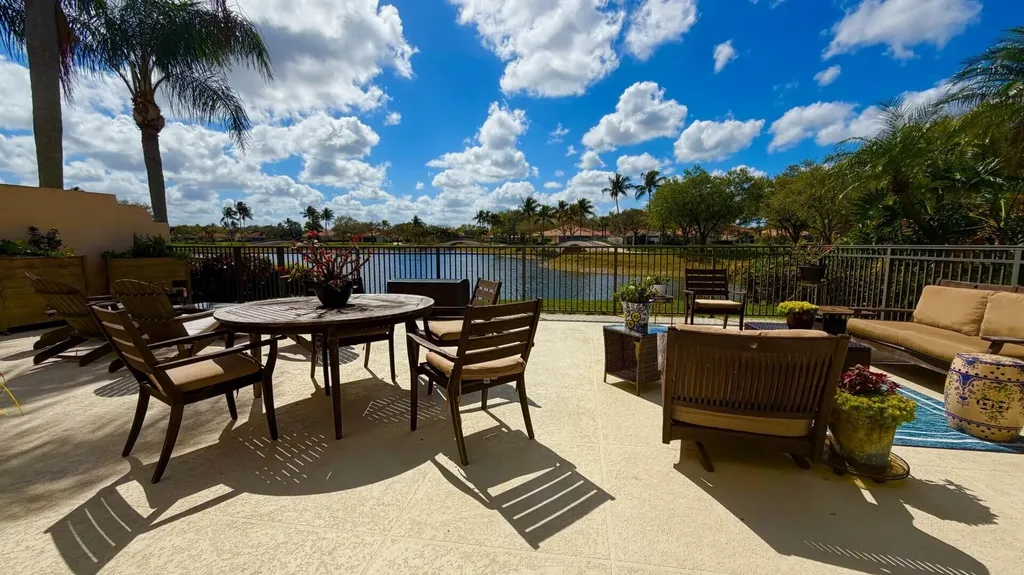 2515 Kittbuck Way West Palm Beach FL 33411
