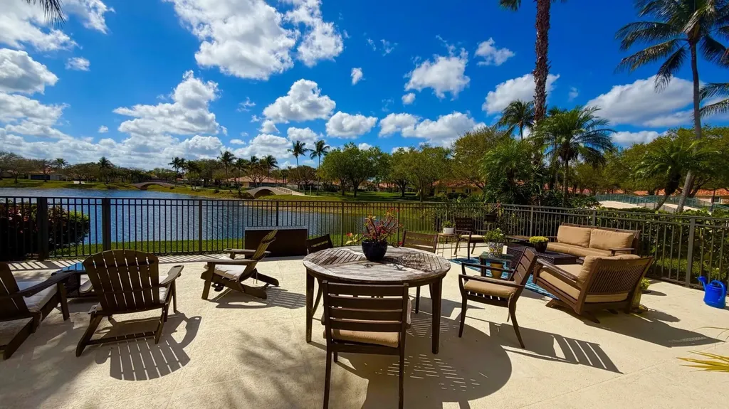 2515 Kittbuck Way West Palm Beach FL 33411
