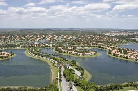 2515 Kittbuck Way West Palm Beach FL 33411