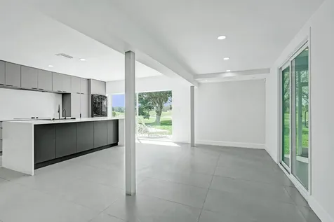 6700 E Tropical Way Plantation FL 33317