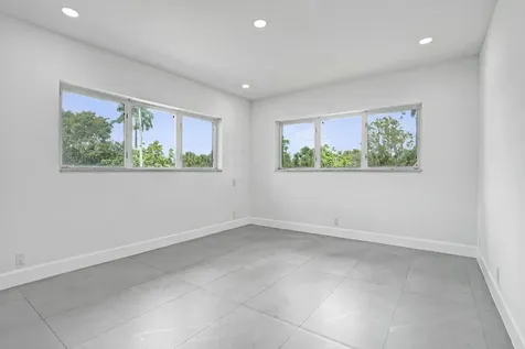 6700 E Tropical Way Plantation FL 33317