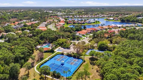 4956 SE Mariner Village Lane Stuart FL 34997