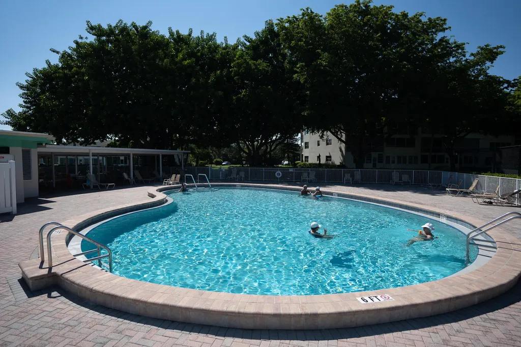 170 Newport K Deerfield Beach FL 33442