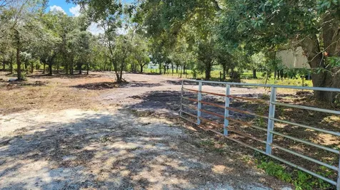 18884 NW 282nd Street Okeechobee FL 34972