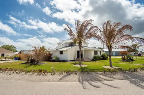5028 SE Alicia Street Stuart FL 34997