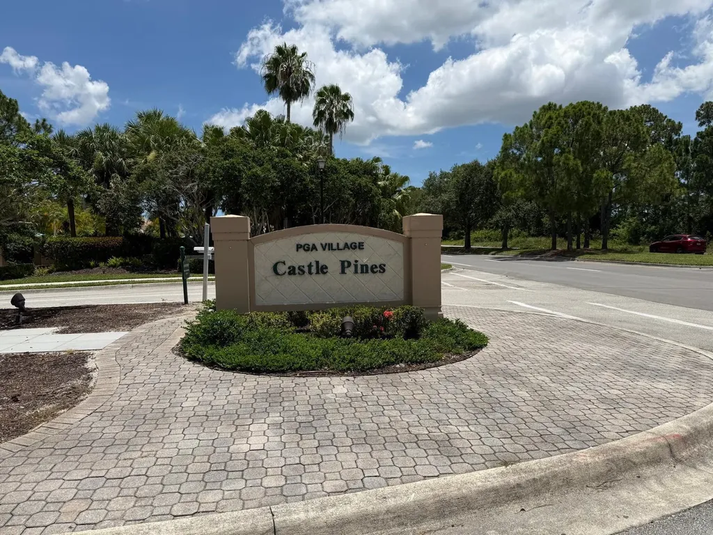 8306 Mulligan Circle Port St Lucie FL 34986