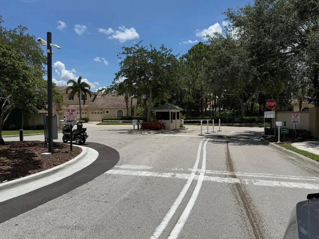 8306 Mulligan Circle Port St Lucie FL 34986