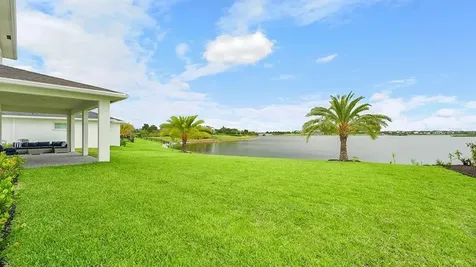 601 Hookline Circle Loxahatchee FL 33470