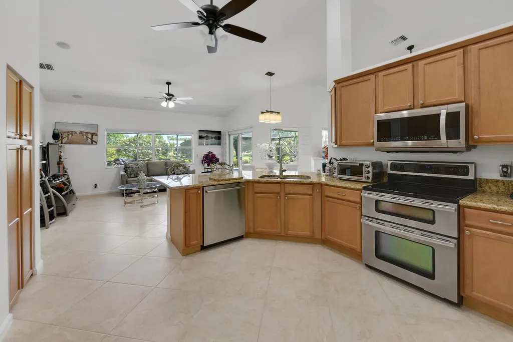 1935 Primrose Lane Wellington FL 33414