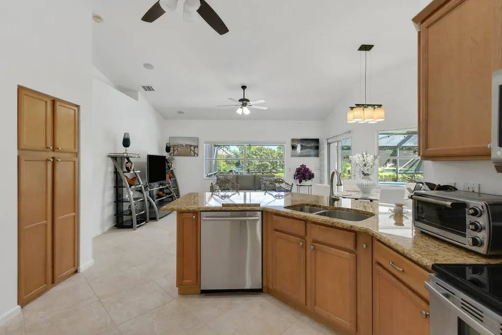 1935 Primrose Lane Wellington FL 33414