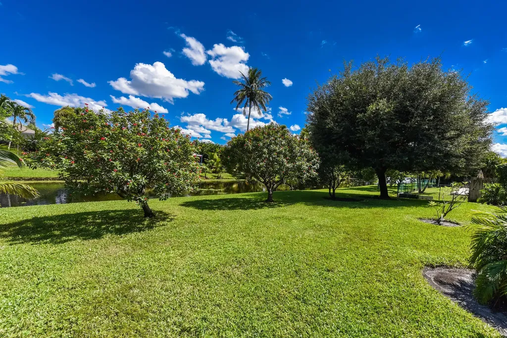 1935 Primrose Lane Wellington FL 33414