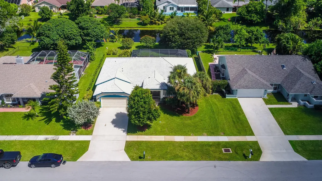 1935 Primrose Lane Wellington FL 33414