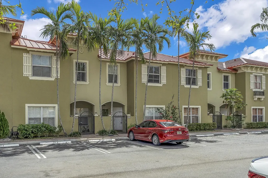 228 Lake Monterey Circle Boynton Beach FL 33426