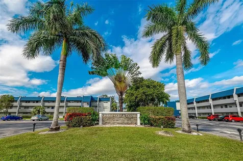 7807 Golf Circle Margate FL 33063