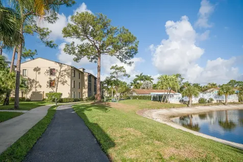707 Sunny Pine Way Greenacres FL 33415