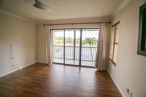 707 Sunny Pine Way Greenacres FL 33415