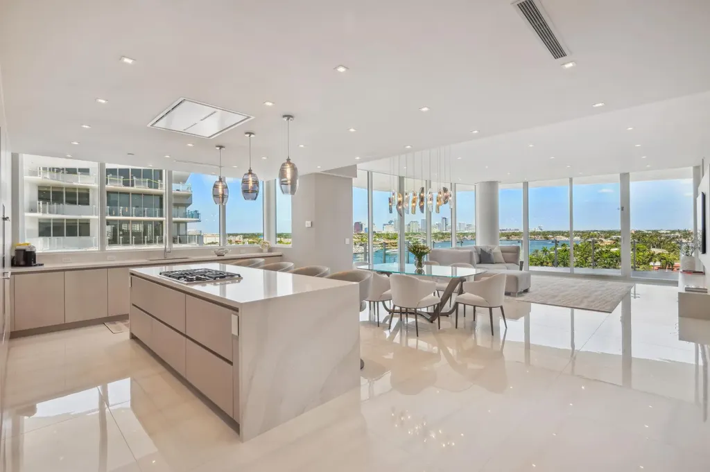 2241 SE 17th Street Fort Lauderdale FL 33316