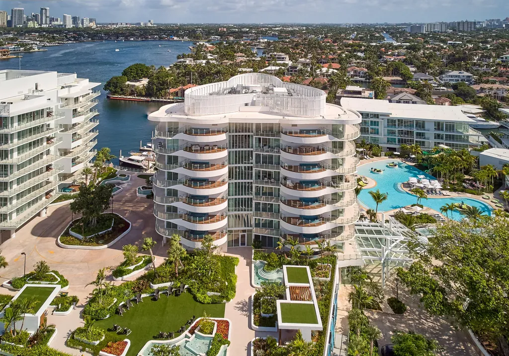 2241 SE 17th Street Fort Lauderdale FL 33316