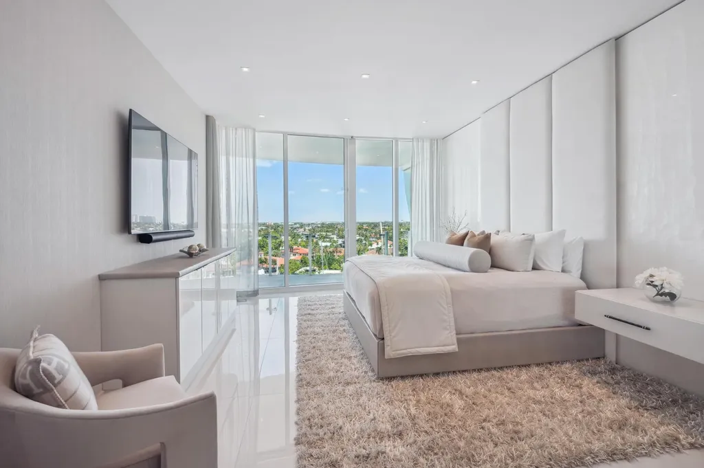 2241 SE 17th Street Fort Lauderdale FL 33316