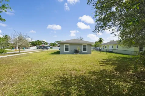20402 SW 119th Avenue Miami FL 33177